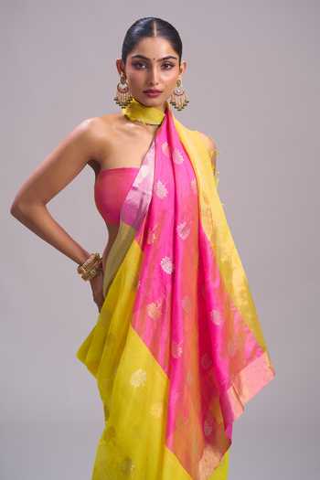 Mint N Oranges_Pink Chanderi Zari Pure Saree With Unstitched Blouse Piece _at_Aza_Fashions