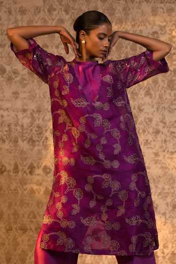 Buy_Eeda_Purple Chanderi Zari V-neck Floral Pattern Kurta And Pant Set 