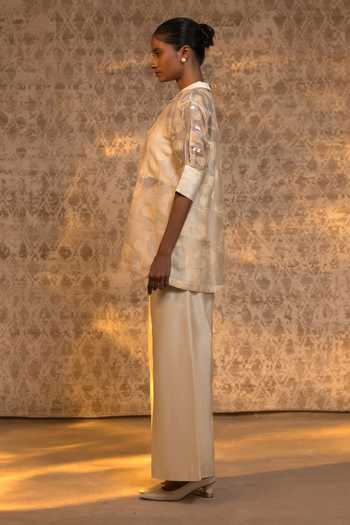 Buy_Eeda_Ivory Silk Organza, Shantoon, Chanderi Applique Collared Shirt And Pant Set 