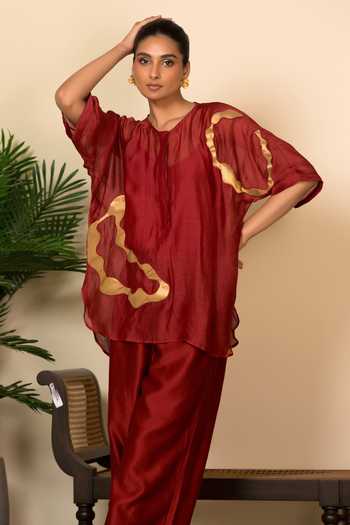 Buy_Eeda_Red Silk, Shantoon Patchwork Abstract Pattern Top And Pant Set 