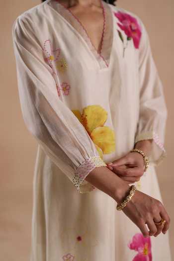 Shop_Begum_Ivory Chanderi Silk, Cotton Applique, Kamal Floral Embroidered Kurta And Pant Set _Online_at_Aza_Fashions