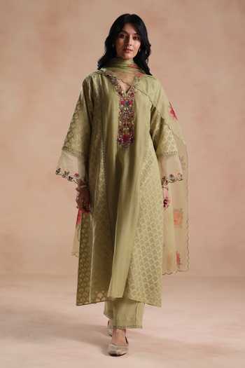 Shop_Begum_Green Chanderi Silk, Jacquard, Cotton, Organza Rua Placement Kurta Set _Online_at_Aza_Fashions