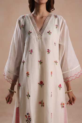 Begum_Ivory Chanderi Silk, Cotton, Organza Embroidery V-neck Zeya Kurta Set _Online