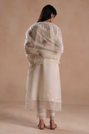 Shop_Begum_Ivory Chanderi Silk, Cotton, Organza Lace Round Siara Yoke Embroidered Kurta Set _at_Aza_Fashions