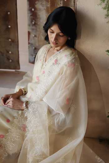 Begum_Ivory Chanderi Silk, Cotton, Organza Lace Round Siara Yoke Embroidered Kurta Set _at_Aza_Fashions