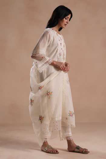 Shop_Begum_Ivory Chanderi Silk, Cotton, Organza Lace Round Siara Yoke Embroidered Kurta Set 