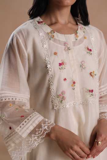 Begum_Ivory Chanderi Silk, Cotton, Organza Lace Round Siara Yoke Embroidered Kurta Set _Online