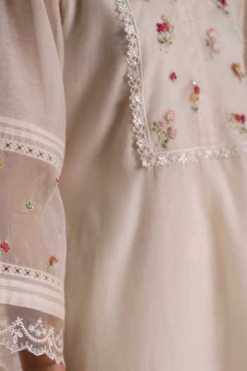 Buy_Begum_Ivory Chanderi Silk, Cotton, Organza Lace Round Siara Yoke Embroidered Kurta Set _Online