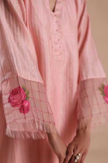 Begum_Pink Silk, Chanderi, Jacquard, Cotton Embroidery, Zari V-neck Sidra Kurta Set _Online_at_Aza_Fashions