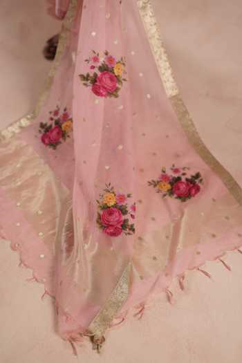 Begum_Pink Silk, Chanderi, Jacquard, Cotton Embroidery, Zari V-neck Sidra Kurta Set _Online