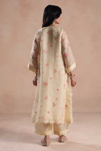 Shop_Begum_Ivory Organza, Silk Embroidery, Sequins V-neck Sareena Kurta Set _at_Aza_Fashions