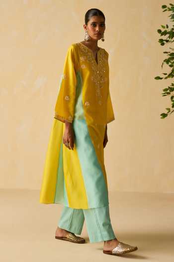Buy_Shikha Mehta_Yellow , Chanderi, Cotton, Organza Embroidery V-neck Hand Kurta Set _Online_at_Aza_Fashions