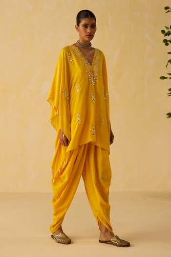 Shikha Mehta_Yellow Silk, Cotton Pearls, Tassels V-neck Daaviana Dola Kurta Set _Online_at_Aza_Fashions