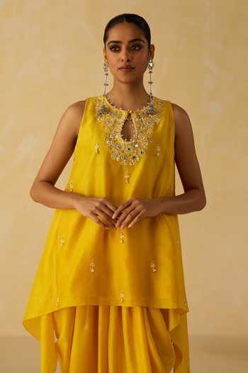 Shikha Mehta_Yellow Silk, Chanderi Embroidery Keyhole Isla Butti Work Top And Cowl Pant Set _at_Aza_Fashions