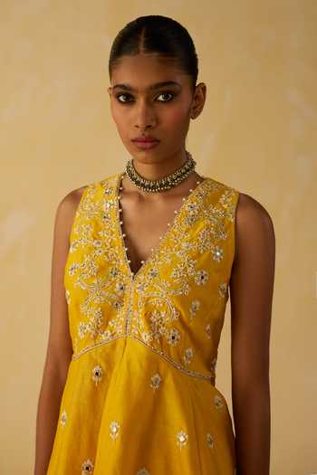Buy_Shikha Mehta_Yellow Chanderi , Satin Embroidery Hand Top And Skirt Set 
