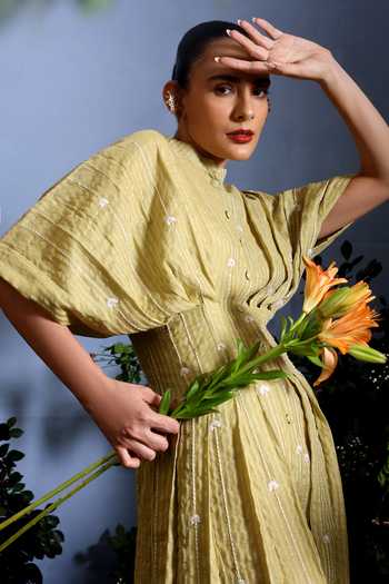 Buy_Taisha_Green Chanderi Embroidery Mandarin Collar Luma Zari Stripe Malai Dress _Online