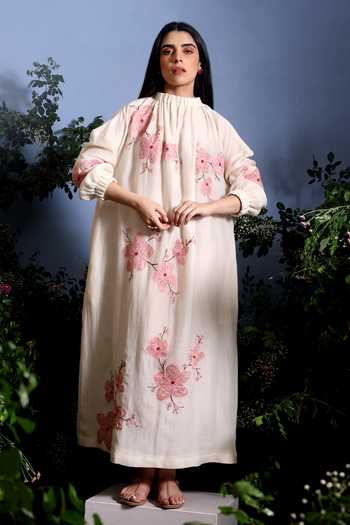 Buy_Taisha_Off White Chanderi Applique High Neck Sakuraa Cherry Blossom Dress _at_Aza_Fashions