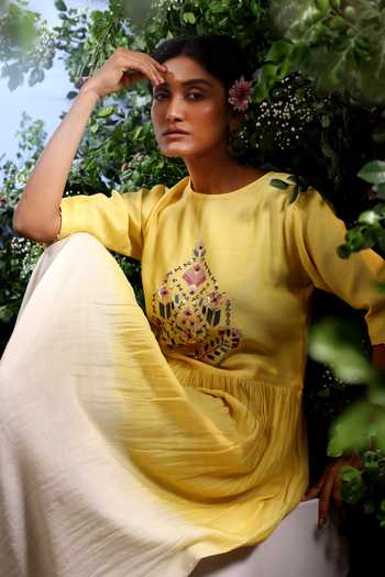 Taisha_White Chanderi Embroidery Round Neck Midi Dress _Online_at_Aza_Fashions