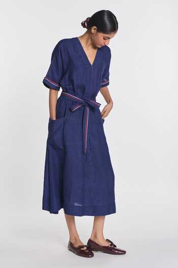 Payal Pratap_Navy Linen V-neck Willow Midi Dress With Belt _Online_at_Aza_Fashions