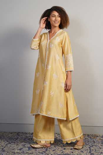Samant Chauhan_Yellow Silk, Cotton Embroidery V-neck Floral Threadwork Kurta And Palazzo Set _Online_at_Aza_Fashions