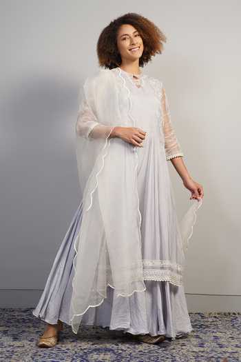Buy_Samant Chauhan_Grey Silk, Cotton Embroidery, Lace Keyhole Floral Threadwork Kurta And Skirt Set _at_Aza_Fashions