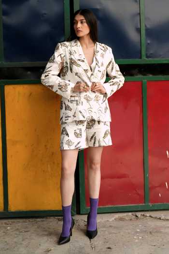 Buy_Raasa_White Handloom Cotton V-neck Canvas Printed Blazer Shorts Set _at_Aza_Fashions