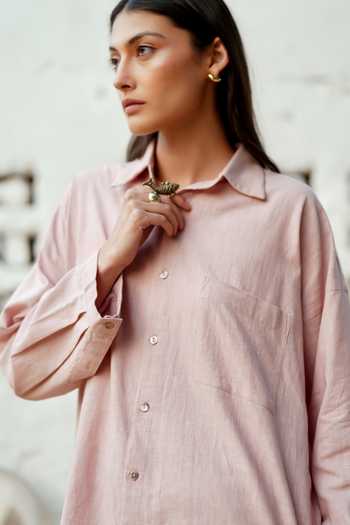 Raasa_Pink Handloom Cotton Collared Frosted Shirt And Trouser Set _Online_at_Aza_Fashions