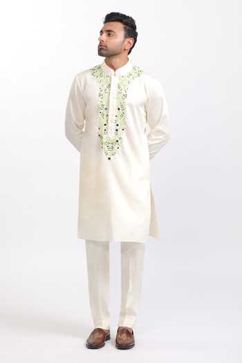 Buy_Agraj Jain_Ivory Silk, Cotton, Bamboo Embroidery, Mirrors Udaipur Work Kashmiri Kurta Set _at_Aza_Fashions