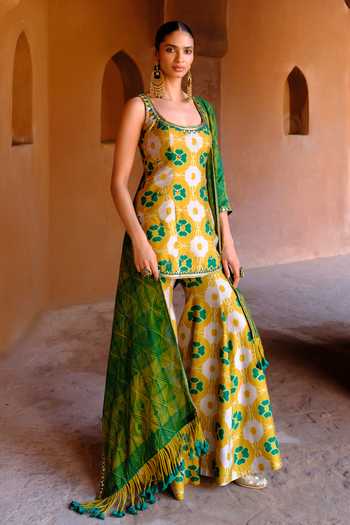 Buy_Drishti & Zahabia_Green Silk, Dupion Embroidery, Zari, Tara Floral Print Kurta Palazzo Set _Online_at_Aza_Fashions