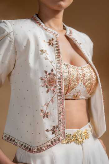BAISE GABA_Off White Muslin Gota Patti Round Neck Chandra Embroidered Jacket _Online