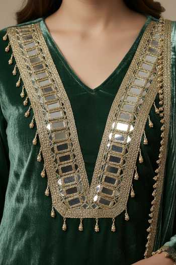 Two Sisters By Gyans_Green Velvet Beads, Mirrors, Tassels V-neck, Yes Embellished Kurta Set _Online_at_Aza_Fashions