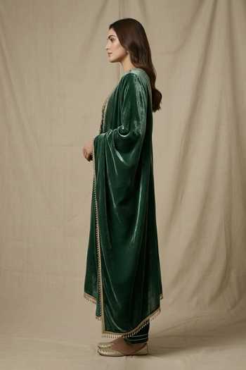 Buy_Two Sisters By Gyans_Green Velvet Beads, Mirrors, Tassels V-neck, Yes Embellished Kurta Set _Online_at_Aza_Fashions