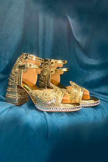Chal Jooti_Gold Embroidery, Sequins, Stones, Crystals Sultana Secret Hand Block Heels _Online_at_Aza_Fashions