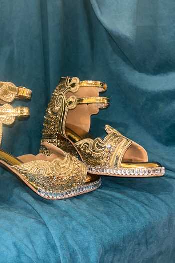 Buy_Chal Jooti_Gold Embroidery, Sequins, Stones, Crystals Sultana Secret Hand Block Heels 