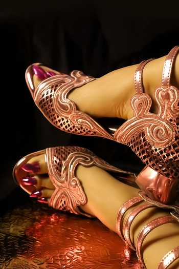Shop_Chal Jooti_Rose Gold Embroidery, Metallic Thread Gladiatress Heels _Online_at_Aza_Fashions
