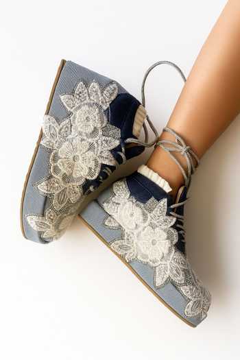 Buy_Chal Jooti_Blue Daisy Denim Embroidered Sneaker Wedges _Online_at_Aza_Fashions