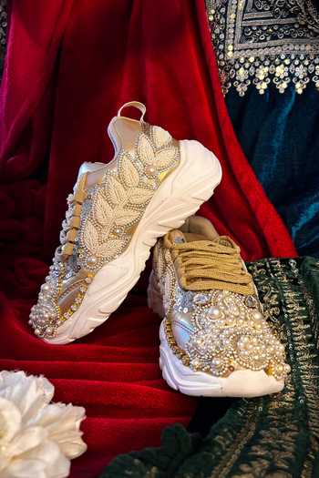 Shop_Chal Jooti_White Crown Of Pearls Embroidered Sneakers _at_Aza_Fashions