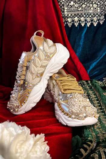 Buy_Chal Jooti_White Crown Of Pearls Embroidered Sneakers _Online_at_Aza_Fashions