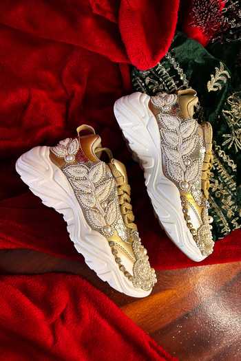 Chal Jooti_White Crown Of Pearls Embroidered Sneakers _at_Aza_Fashions