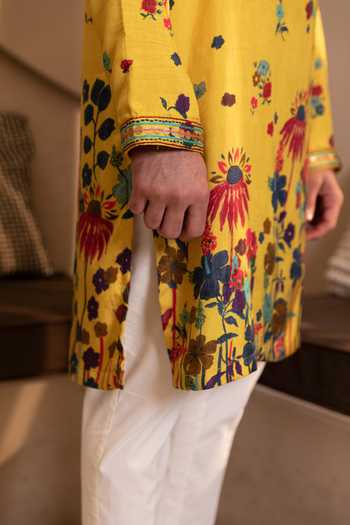 Kaaj Button_Yellow Silk, Cotton, Dupion, Lycra Embroidery Daaman Printed Kurta Set _Online_at_Aza_Fashions