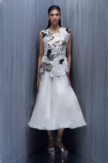 Buy_Richa Khemka_White Organza Embroidery, Sequins, Brocade Kanan Embellished Dress With Jacket _at_Aza_Fashions