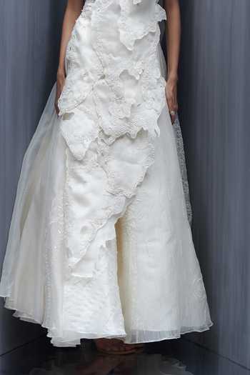 Richa Khemka_Ivory Organza Embroidery, Pearls Square Neck Leonardo Coral Skirt Set _Online_at_Aza_Fashions