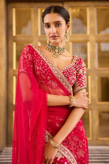 Ridhi Mehra_Red Silk, Net Embroidery, Zari V-neck Bloom Skirt Saree With Blouse _Online_at_Aza_Fashions