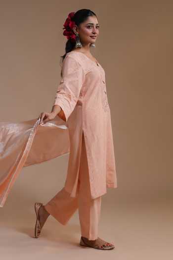 Shop_LAHARIO_Peach Linen Lace V-neck Chameli Block Print Kurta Set _at_Aza_Fashions