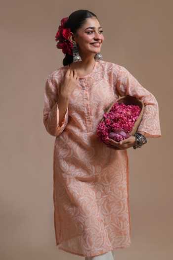 LAHARIO_Peach Linen Split V-neck Champa Block Print Kurta Set _Online_at_Aza_Fashions