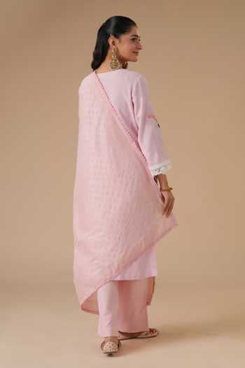Shop_LAHARIO_Pink Linen Embroidery V-neck, Yes Nargis Printed Kurta Set _at_Aza_Fashions