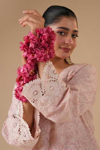 Buy_LAHARIO_Peach Linen V-neck Lily Block Print Kurta Set 