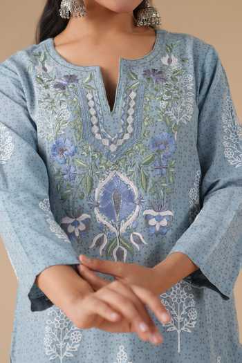 Buy_LAHARIO_Blue Linen Embroidery Split V-neck, Yes Neel Kamal Printed Kurta Set _Online_at_Aza_Fashions