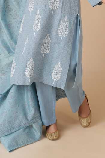 LAHARIO_Blue Linen Embroidery Split V-neck, Yes Neel Kamal Printed Kurta Set _at_Aza_Fashions
