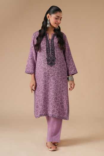 Shop_LAHARIO_Purple Linen Embroidery, Printed V-neck, Yes Kurta Set _at_Aza_Fashions